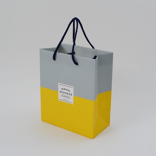 產(chǎn)品商怎樣看待高檔手提袋設(shè)計(jì)